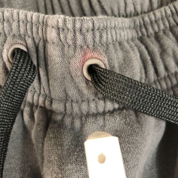 Adidas Shorts Men Extra Large‎ Gray Sweat Athleisure Gym Jogger Basketball Logo - Picture 3 of 11